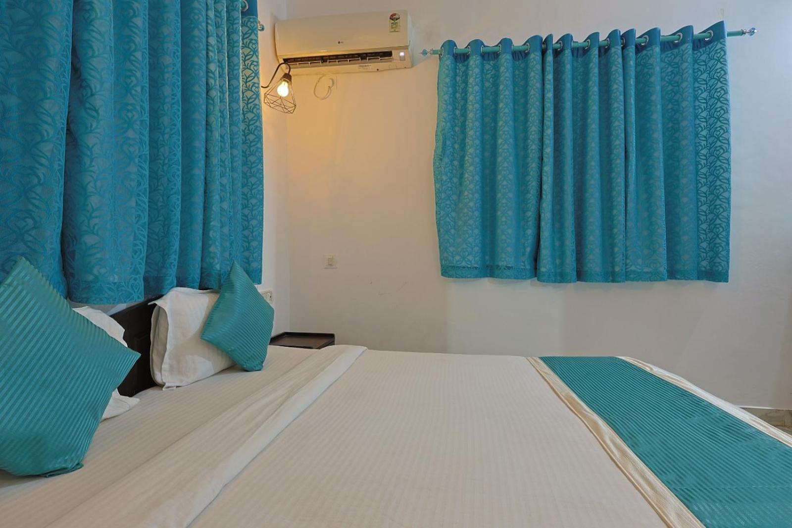 Baga Fantacia Beach Inn カラングート 部屋 写真