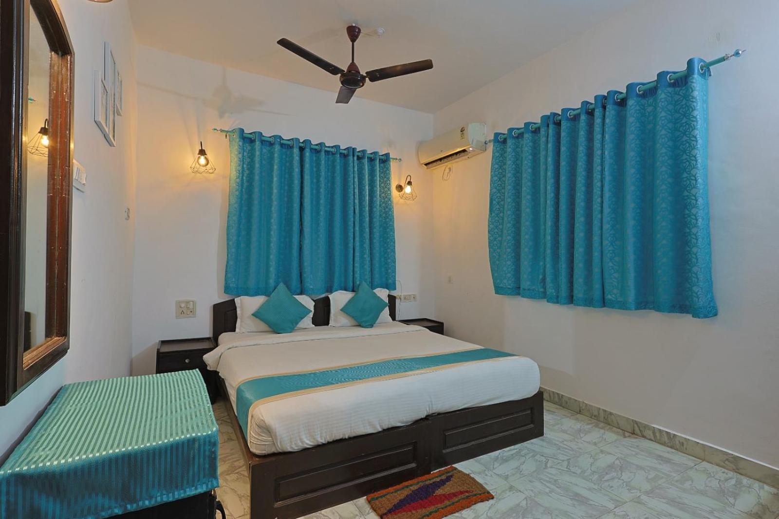 Baga Fantacia Beach Inn カラングート 部屋 写真