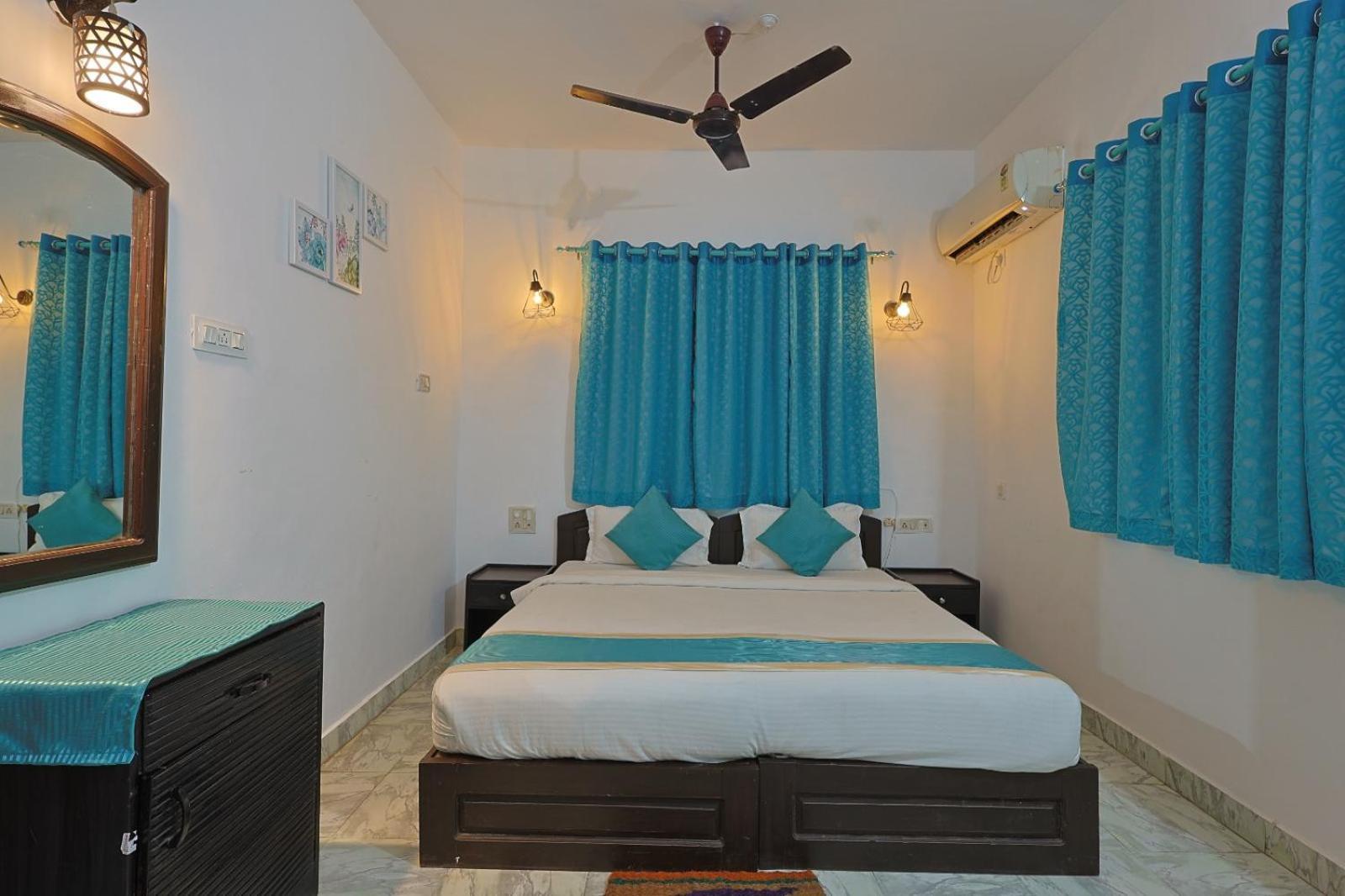 Baga Fantacia Beach Inn カラングート 部屋 写真