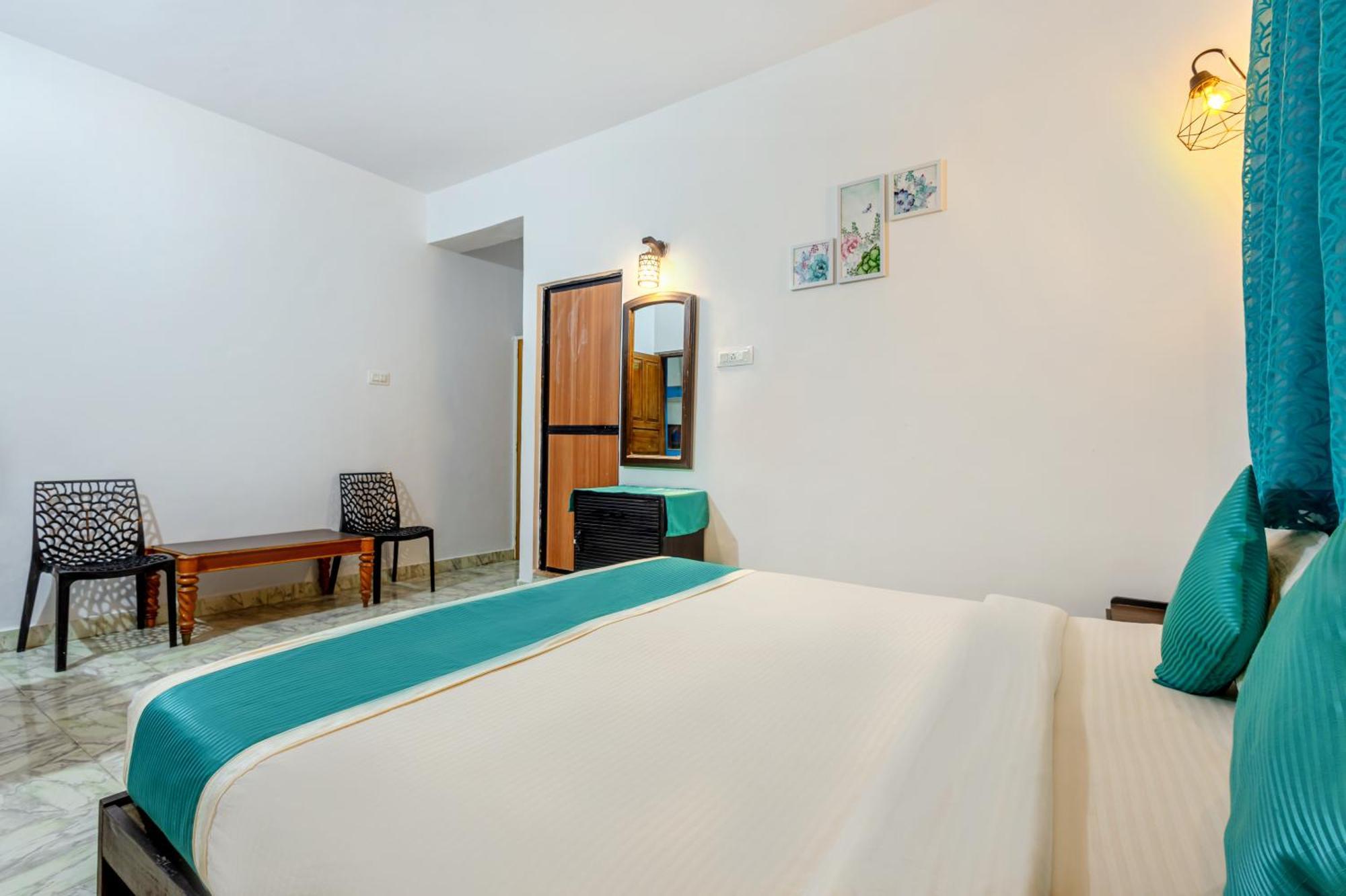 Baga Fantacia Beach Inn カラングート 部屋 写真