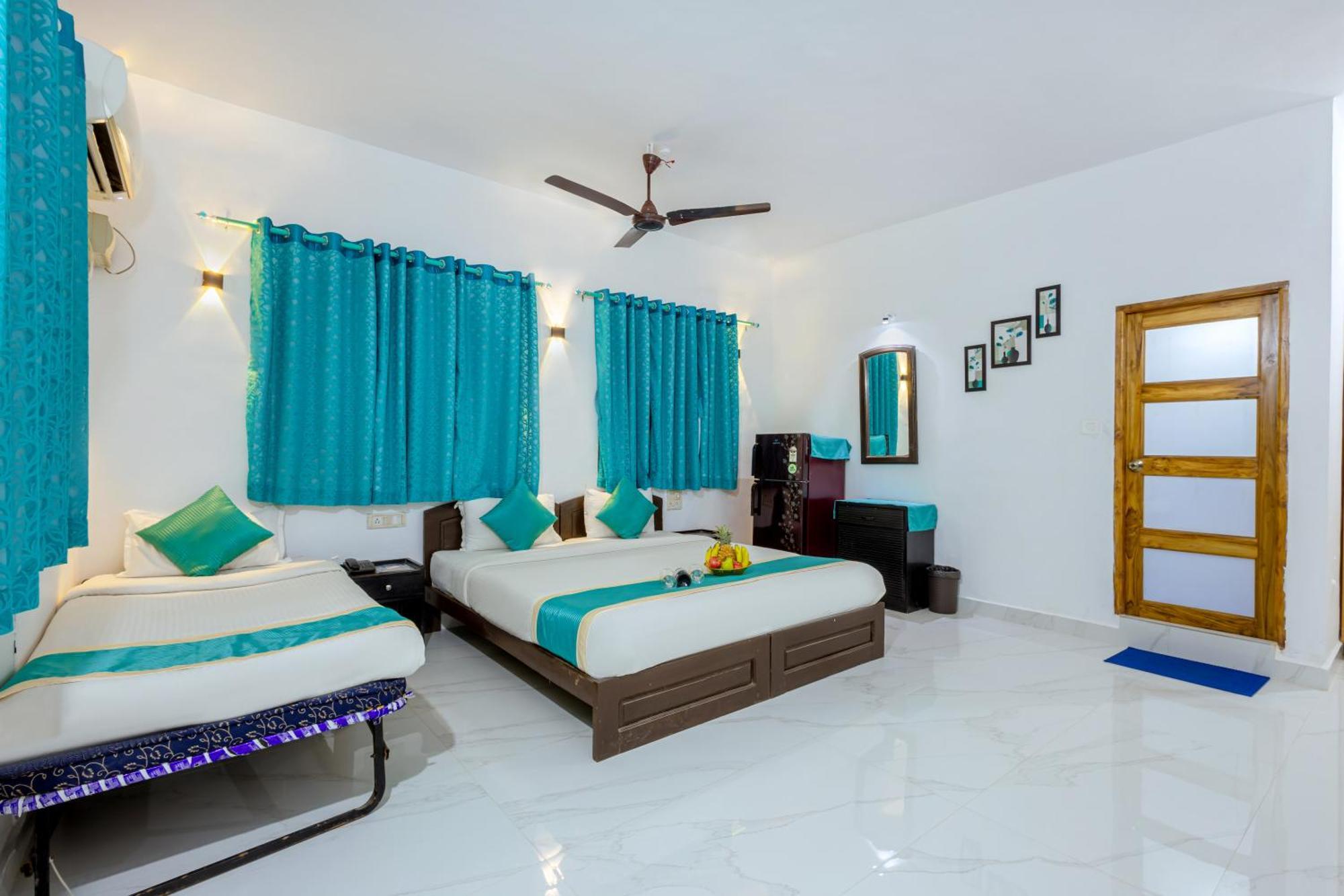 Baga Fantacia Beach Inn カラングート 部屋 写真