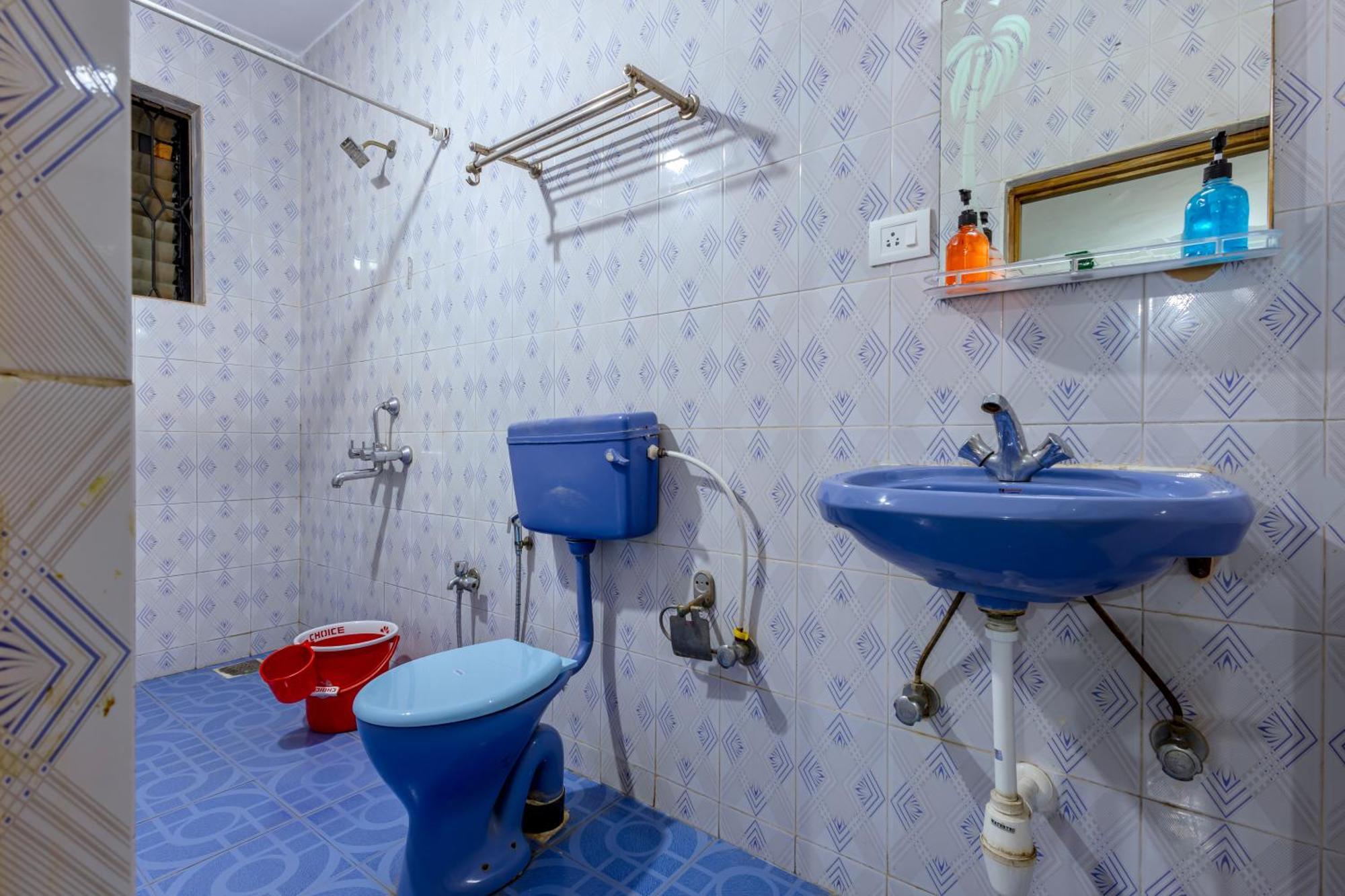 Baga Fantacia Beach Inn カラングート 部屋 写真